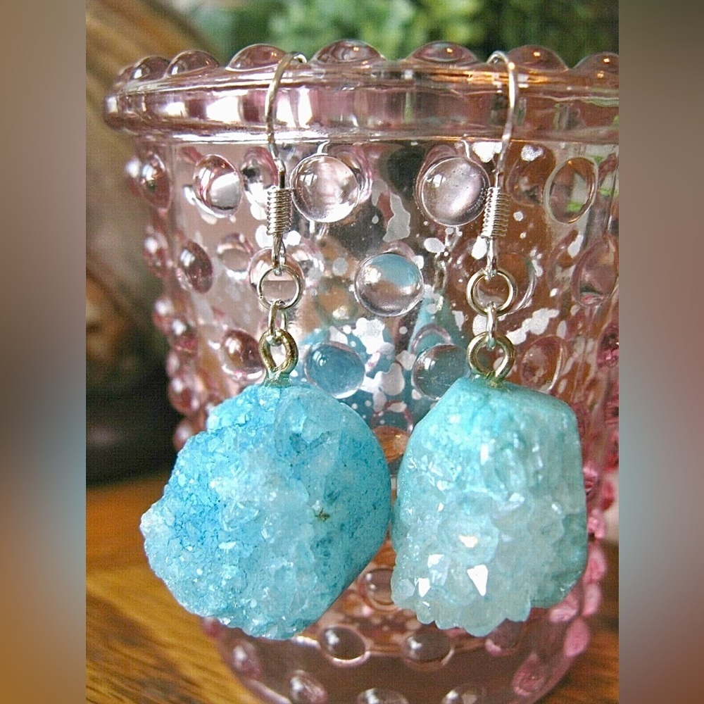 New Mini Natural Aqua Blue Druzy Crystal Geode Silver Dangle Earrings - Picture 5 of 6
